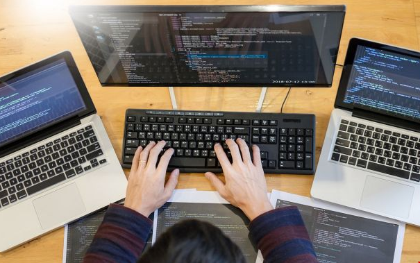 卡内基梅隆大学领衔美国本科软件工程专业排名 软件开发与信息技术咨询服务的未来之路